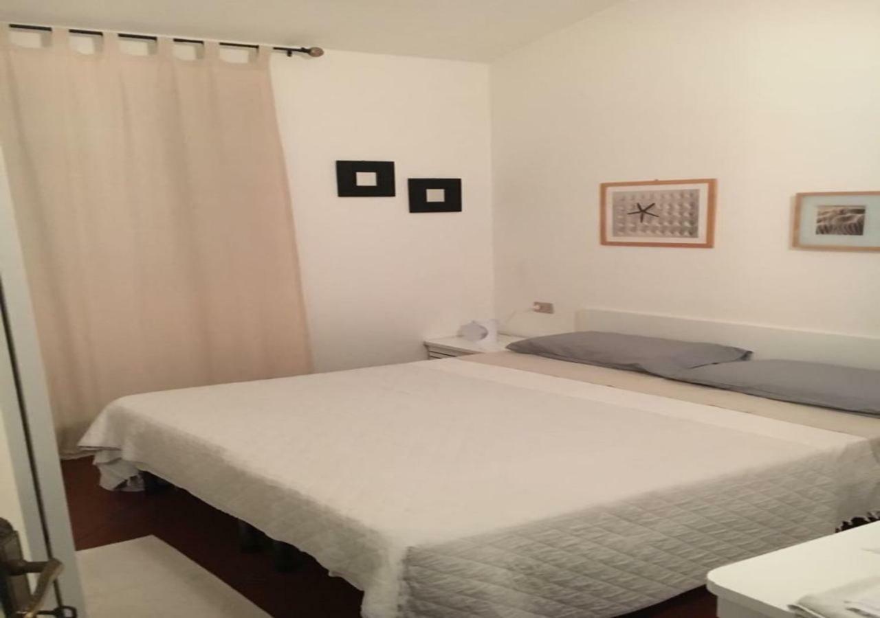 Casa Asparagi San Teodoro  Exteriör bild